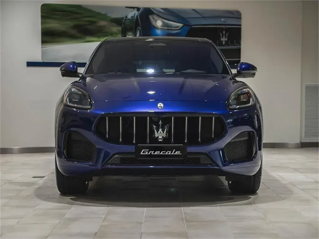 Usado Maserati Grecale GT 300 CV (220 kW) 2025 Azul SUV