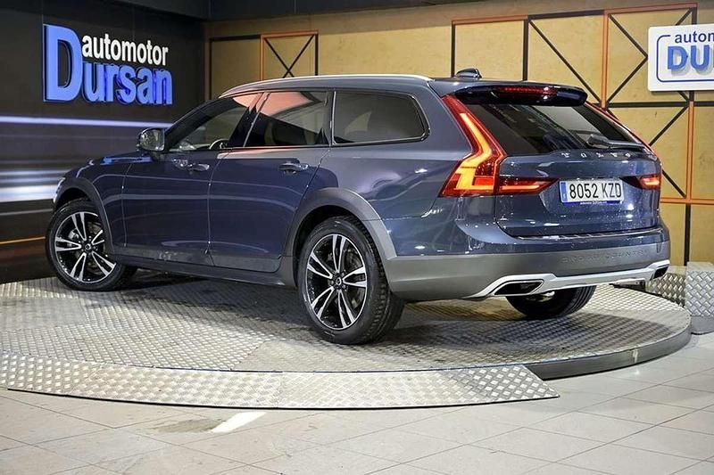Usado Volvo V90 Pro 192 CV (141 kW) 2019 Azul Familiar