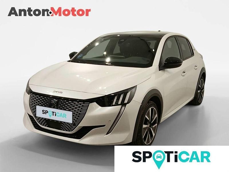 Usado Peugeot e-208 GT-line 100 kW (136 CV) 2020 Blanco Utilitario