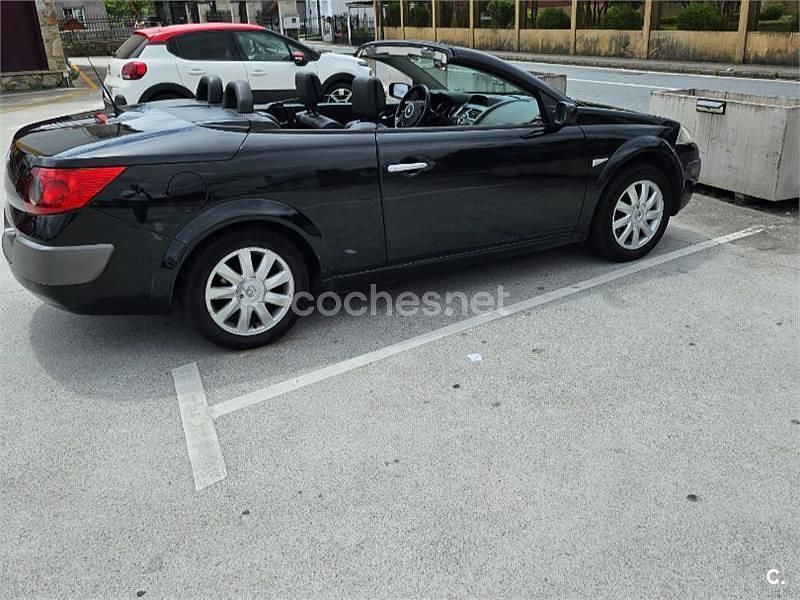 Negro Usado 2009 Renault Mégane Cabriolet Dynamique Descapotable | 7000 € - Imagen 1/4