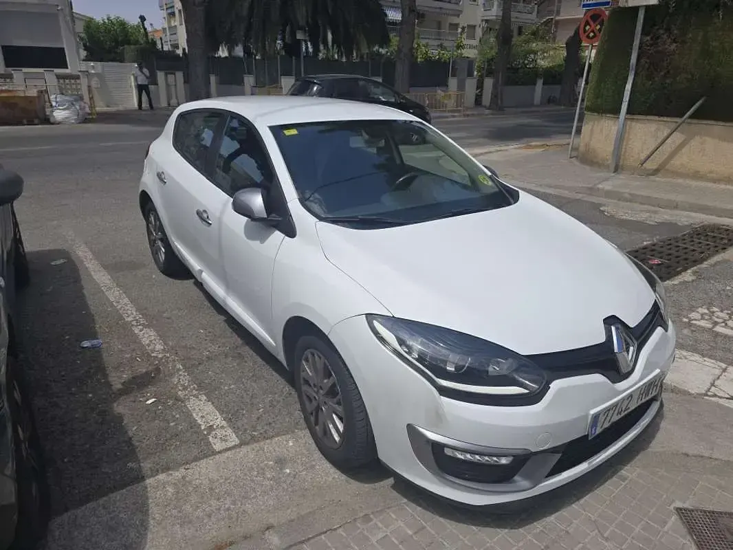 Usado Renault Mégane GT GT 95 CV (69 kW) 2014 Blanco Coupe