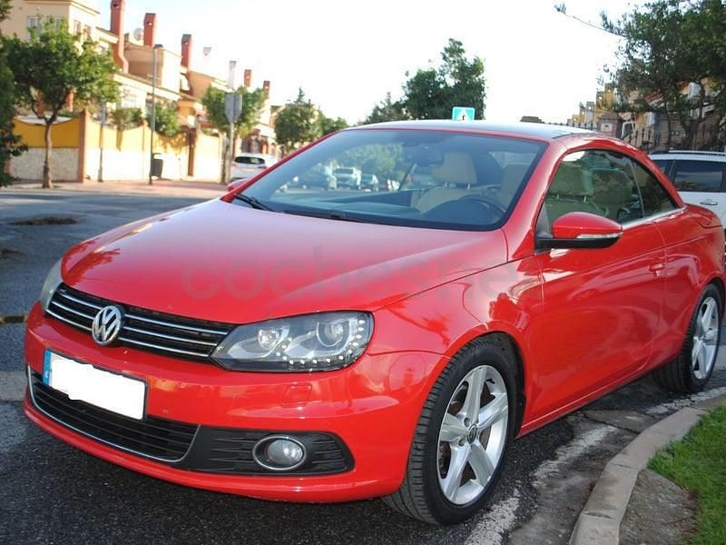 Usado VW Eos 140 CV (102 kW) 2015 Rojo Descapotable