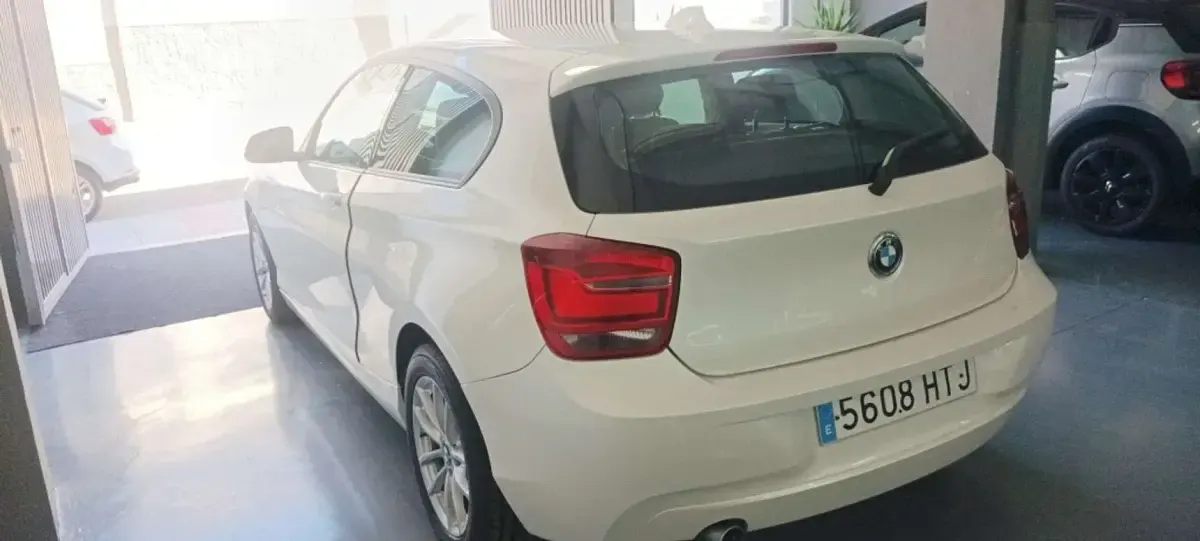 Usado BMW 118 143 CV (105 kW) 2012 Blanco Utilitario