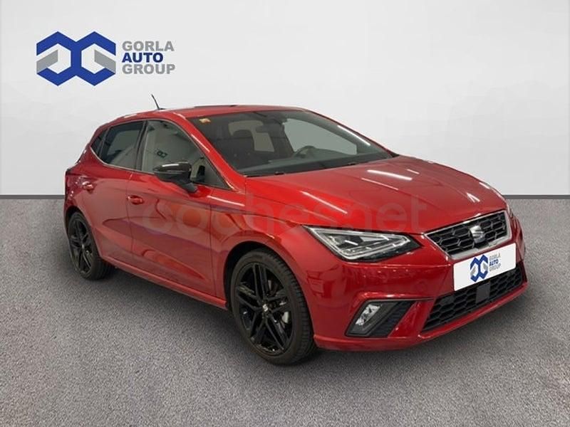 Usado Seat Ibiza FR 150 CV (110 kW) 2023 Rojo Utilitario