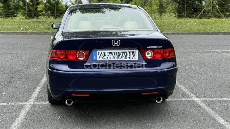 Usado Honda Accord Executive 190 CV (139 kW) 2005 Azul Berlina