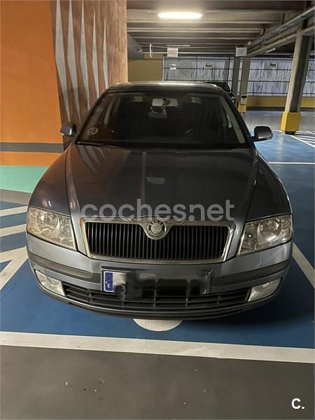 Usado Skoda Octavia 105 CV (77 kW) 2009 Azul Berlina