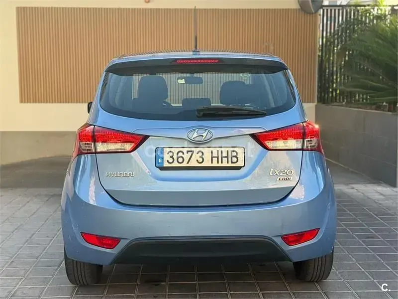 Usado Hyundai ix20 Classic 90 CV (66 kW) 2011 Azul Utilitario