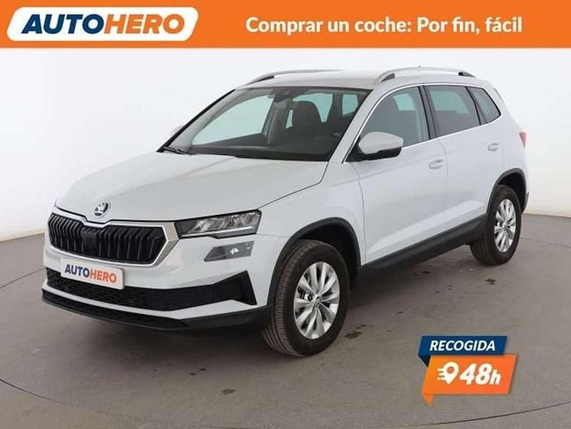 Usado Skoda Karoq Ambition 111 CV (81 kW) 2023 Blanco SUV