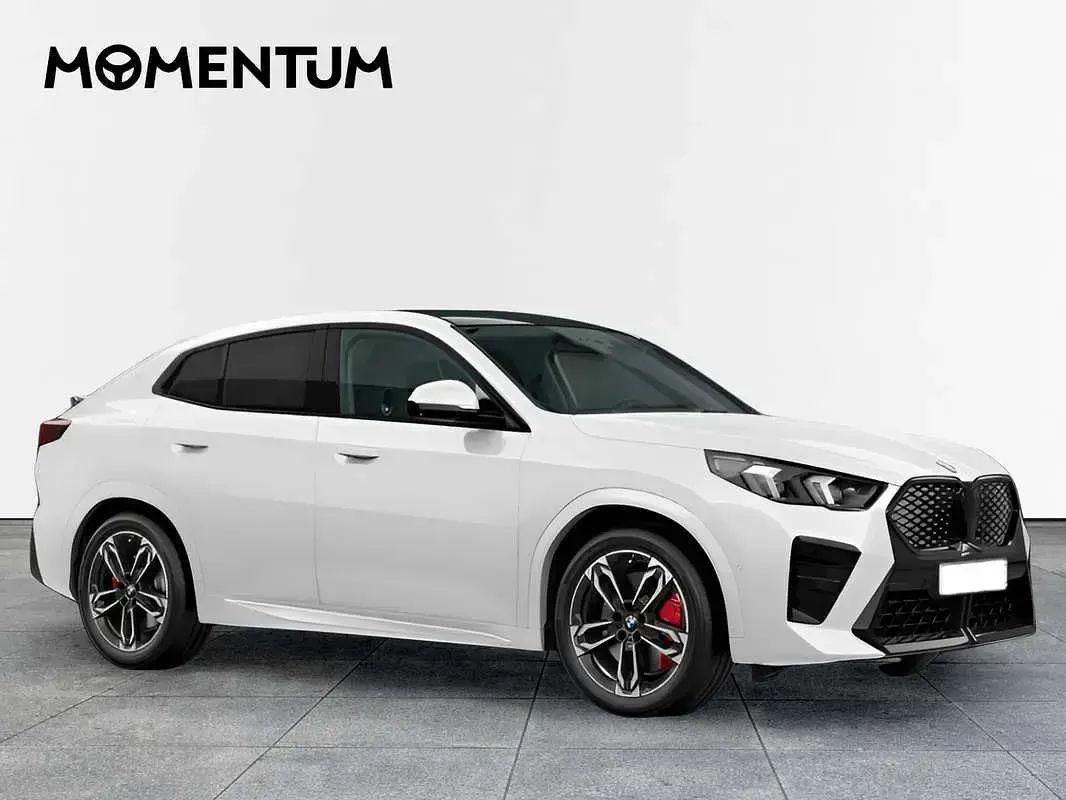 Usado BMW iX2 150 kW (204 CV) 2025 Blanco SUV