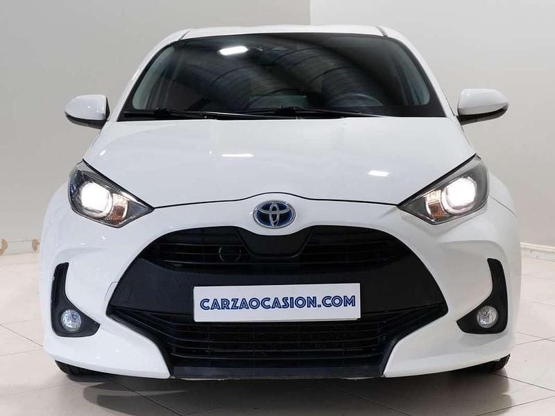 Usado Toyota Yaris Business Edition 116 CV (85 kW) 2022 Blanco Berlina