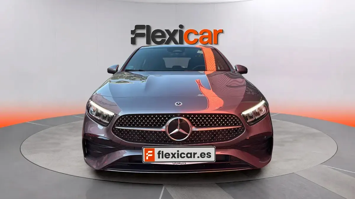 Usado Mercedes A200 150 CV (110 kW) 2024 Gris Berlina
