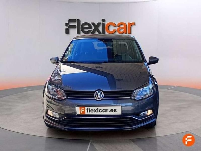 Usado VW Polo Advance 90 CV (66 kW) 2016 Azul Utilitario