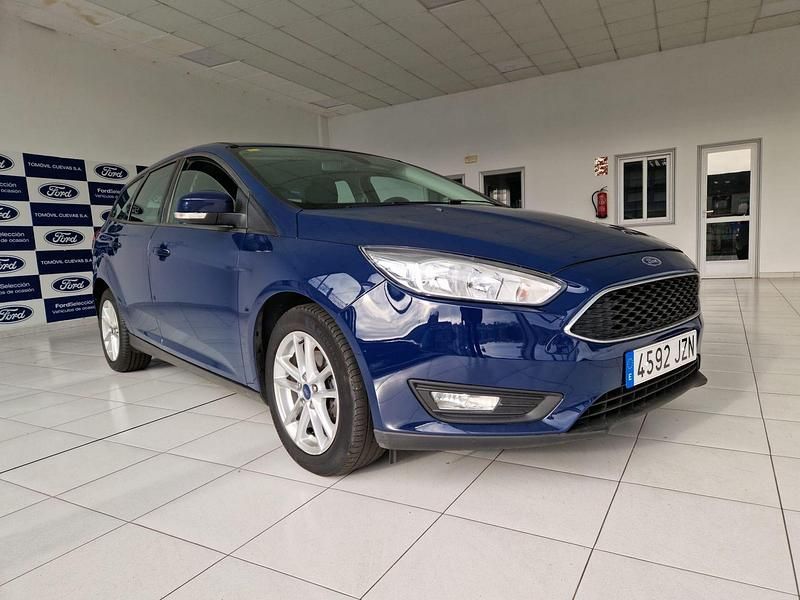 Azul Usado 2017 Ford Focus Trend+ Familiar | 13.500 € (Caro) - Imagen 1/4