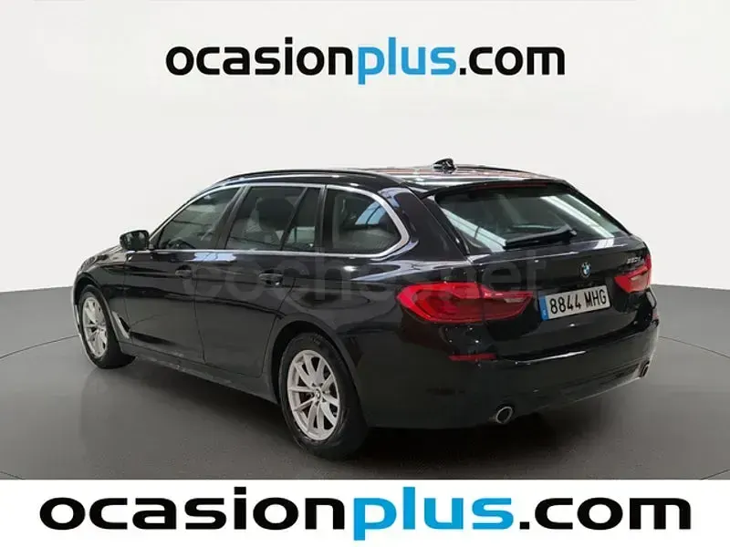 Usado BMW 520 190 CV (139 kW) 2018 Negro Familiar