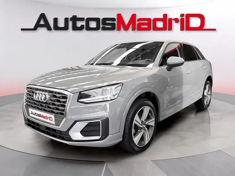 Usado Audi Q2 Sport 116 CV (85 kW) 2017 Gris / plata SUV