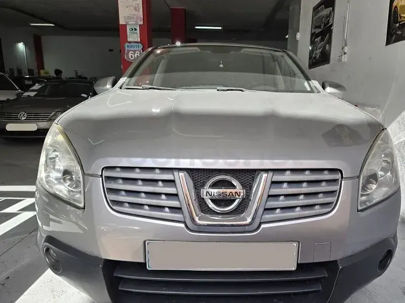 Usado Nissan Qashqai Tekna 106 CV (77 kW) 2008 Gris / plata SUV