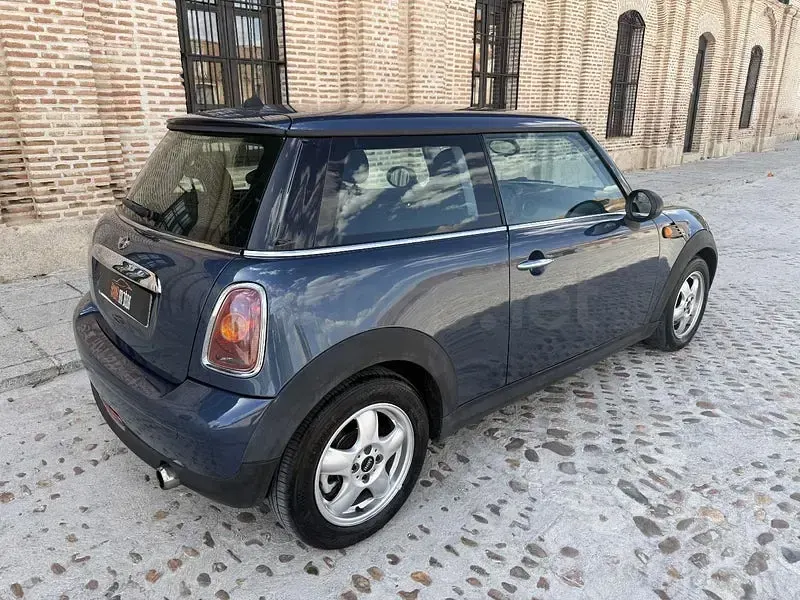 Usado Mini ONE 95 CV (69 kW) 2010 Azul Utilitario
