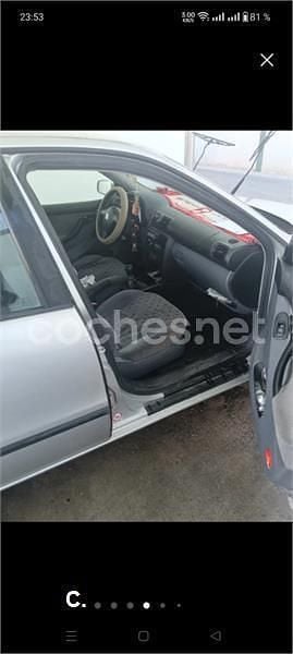 Usado Seat Toledo Stylance 105 CV (77 kW) 2004 Gris / plata Berlina
