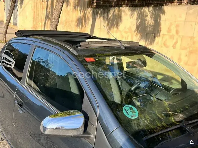 Usado Peugeot 108 Allure 72 CV (52 kW) 2019 Negro Berlina