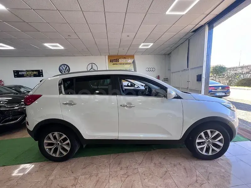Usado Kia Sportage 115 CV (84 kW) 2016 Blanco SUV