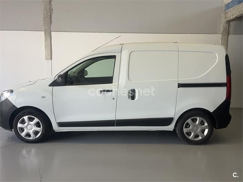 Usado Dacia Lodgy Comfort 95 CV (69 kW) 2020 Blanco Monovolumen