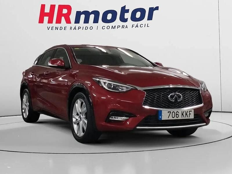 Rojo Usado 2018 Infiniti Q30 Premium Utilitario | 14.890 € (Super precio) - Imagen 1/4