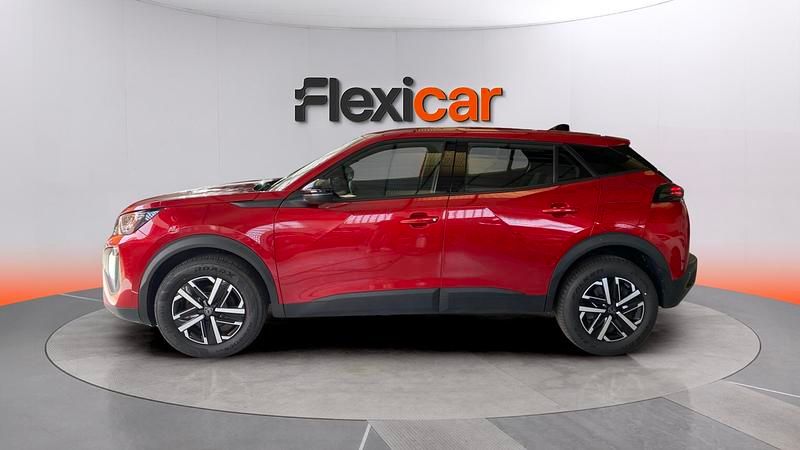 Usado Peugeot 2008 Active 100 CV (73 kW) 2023 Rojo SUV