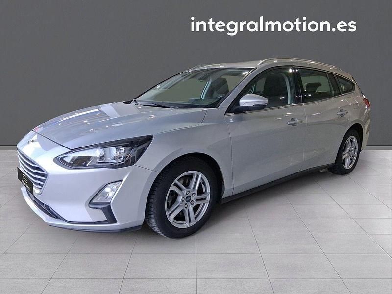 Usado Ford Focus Trend 119 CV (87 kW) 2019 Gris Familiar