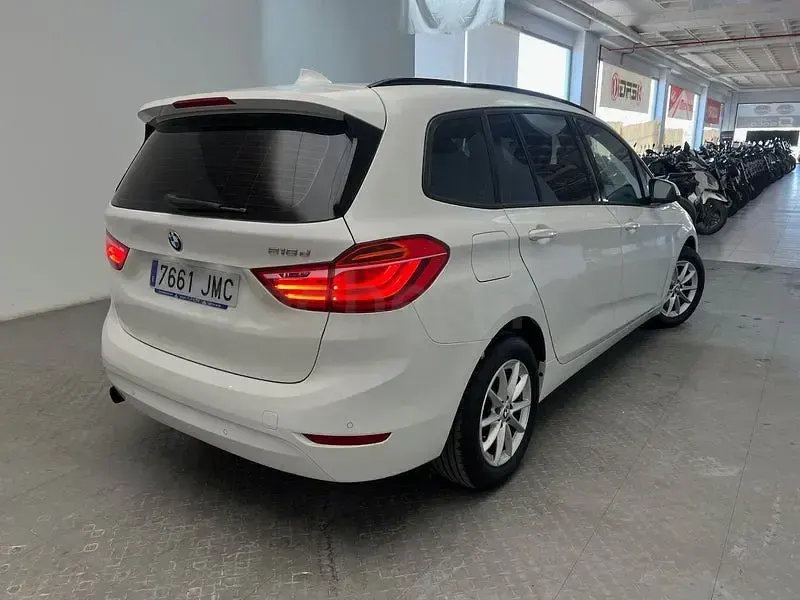 Usado BMW 218 150 CV (110 kW) 2016 Blanco Familiar