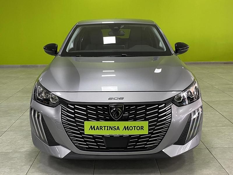 Usado Peugeot 208 Allure 100 CV (73 kW) 2025 Gris / plata Utilitario
