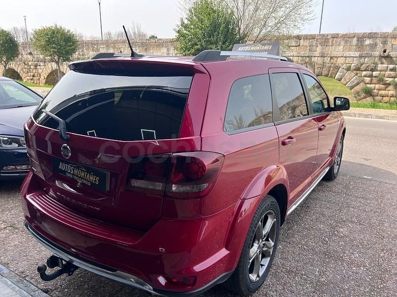 Usado Fiat Freemont Cross 170 CV (125 kW) 2015 Rojo SUV