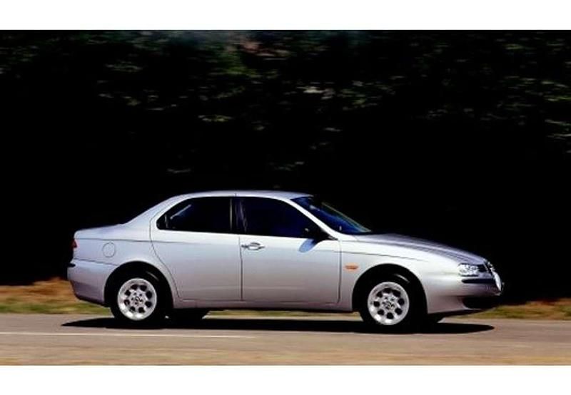 Usado Alfa Romeo 156 105 CV (77 kW) 1999 Azul Berlina