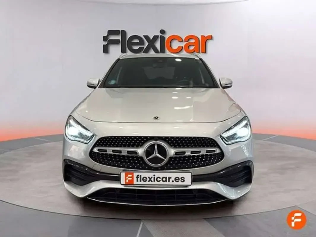 Usado Mercedes GLA200 150 CV (110 kW) 2023 Gris SUV