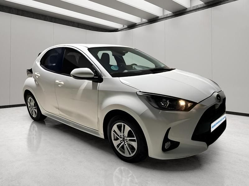 Blanco Usado 2023 Mazda 2 Comfort | 20.190 € (Caro) - Imagen 1/4