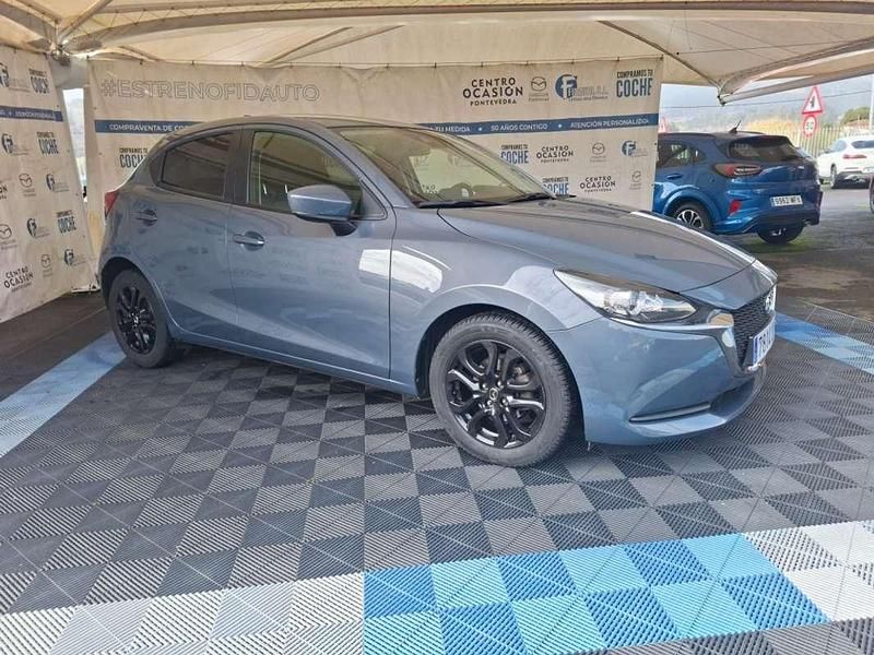 Usado Mazda 2 Edition 90 CV (66 kW) 2020 Gris Utilitario