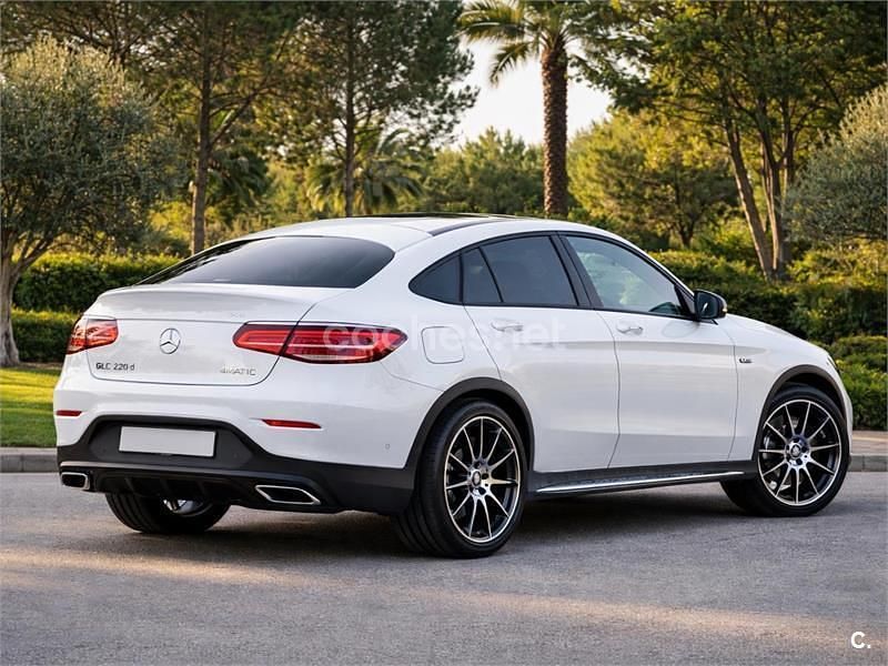 Usado Mercedes GLC220 194 CV (142 kW) 2023 Blanco Coupe