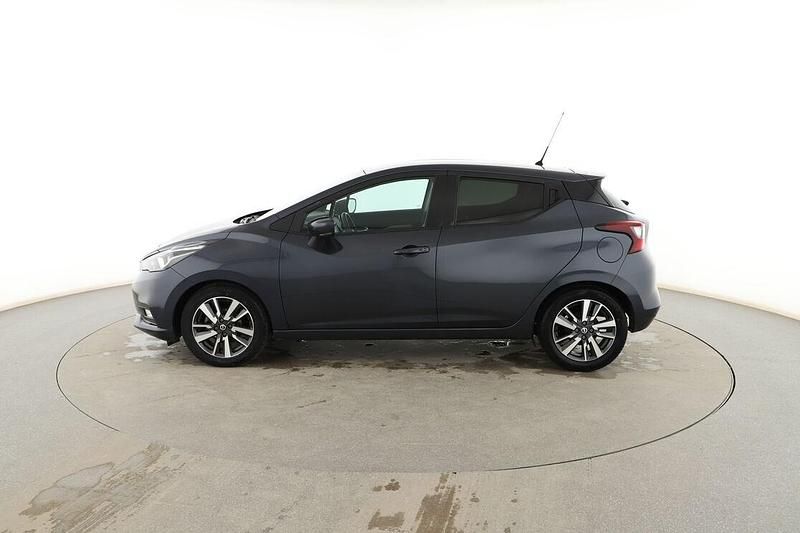 Usado Nissan Micra Tekna 90 CV (66 kW) 2017 Gris Utilitario