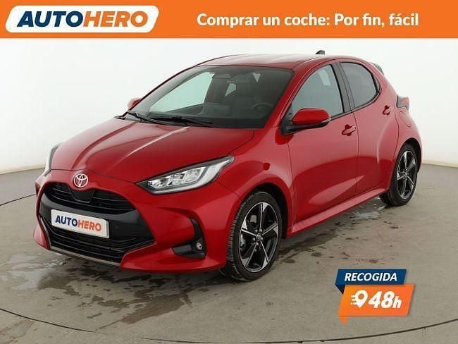 Usado Toyota Yaris Hybrid Style 116 CV (85 kW) 2025 Rojo Utilitario