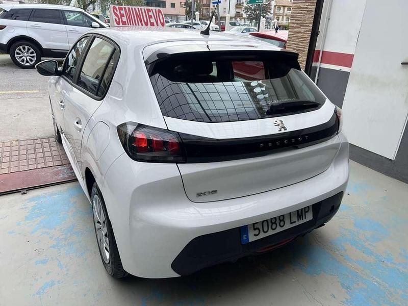 Usado Peugeot 208 Active 102 CV (75 kW) 2021 Blanco Utilitario