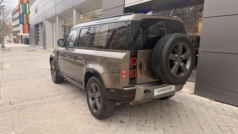 Usado Land Rover Defender SE Dynamic 249 CV (183 kW) 2025 Amarillo SUV