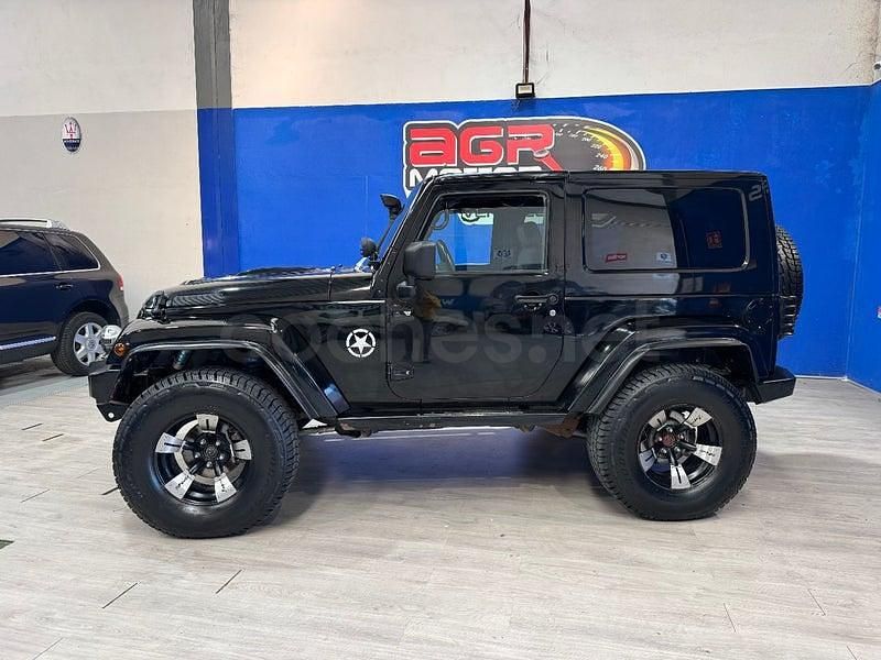 Usado Jeep Wrangler Sahara 177 CV (130 kW) 2008 Negro SUV