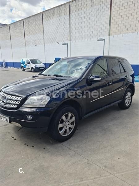 Usado Mercedes ML350 272 CV (200 kW) 2006 Negro SUV