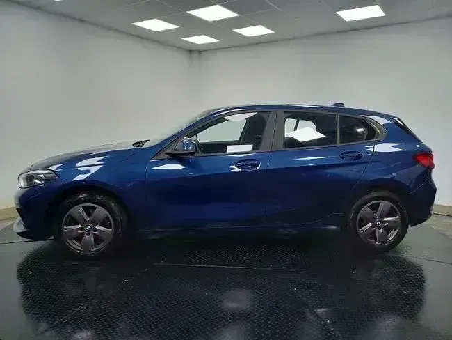 Usado BMW 116 117 CV (86 kW) 2022 Azul Utilitario