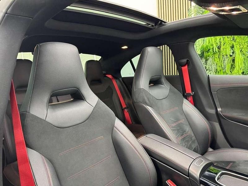 Usado Mercedes C220 AMG 306 CV (225 kW) 2024 Negro Coupe