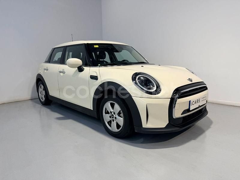 Usado Mini ONE 102 CV (75 kW) 2021 Beige Utilitario
