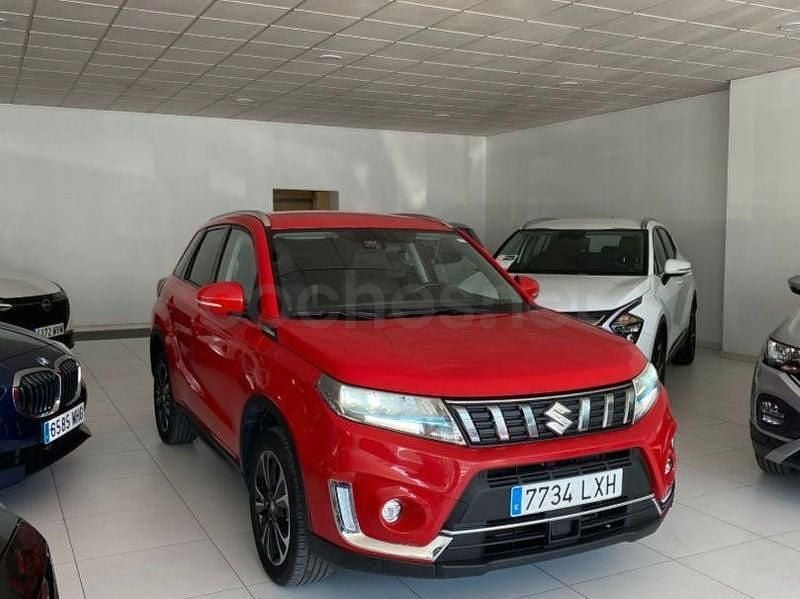 Usado Suzuki Vitara GLX 116 CV (85 kW) 2022 Granate SUV
