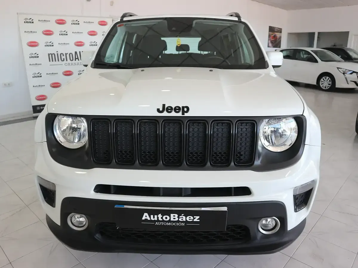 Usado Jeep Renegade Night Eagle 140 CV (102 kW) 2019 Blanco SUV