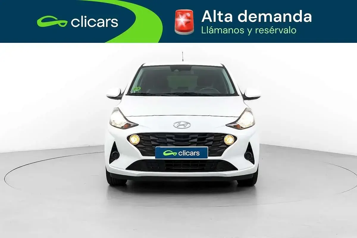 Usado Hyundai i10 67 CV (49 kW) 2022 Blanco Utilitario