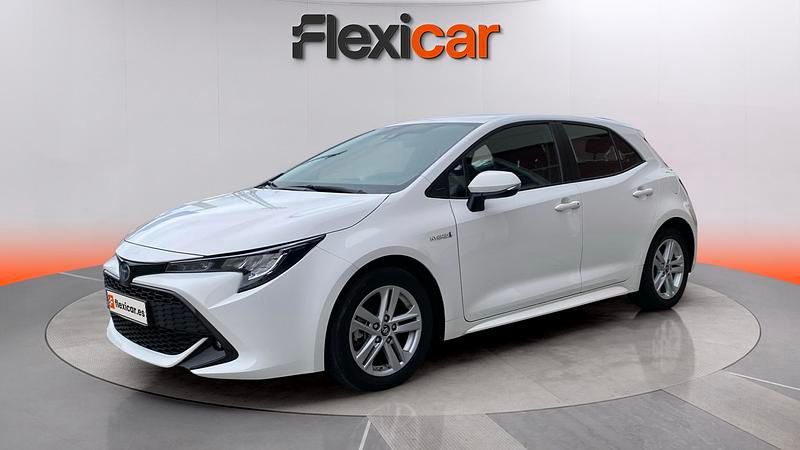 Używany Toyota Corolla Active 122 KM (89 kW) 2020 Biały Hatchback
