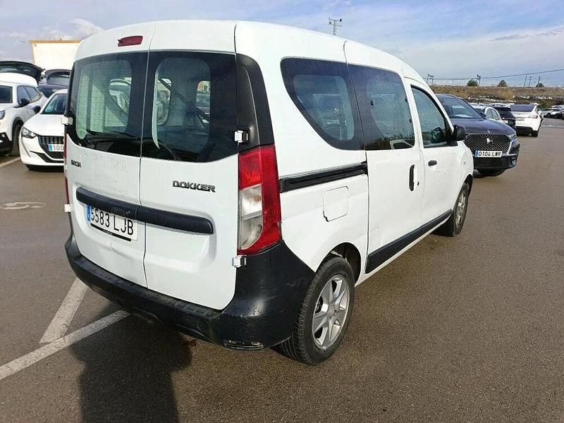 Usado Dacia Dokker Essentiel 95 CV (69 kW) 2020 Blanco Monovolumen